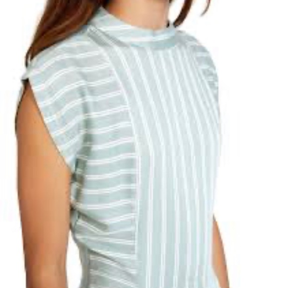 - RVCA DRESS - Picture 3 of 8